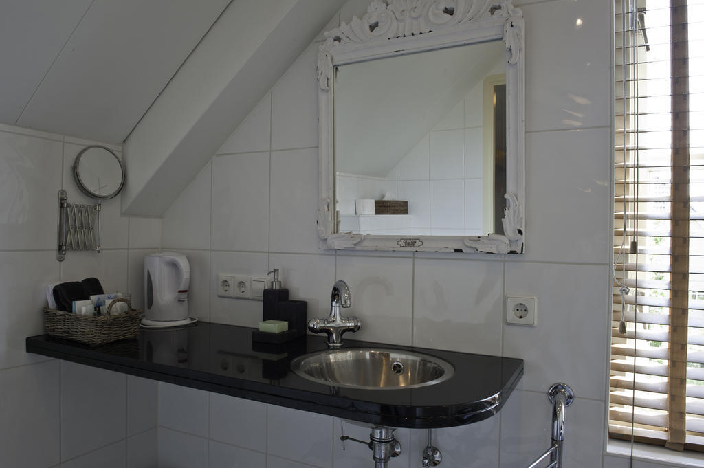 Bed&Breakfast Het Winterkoninkje Bed and Breakfast Zuid-Scharwoude Værelse billede